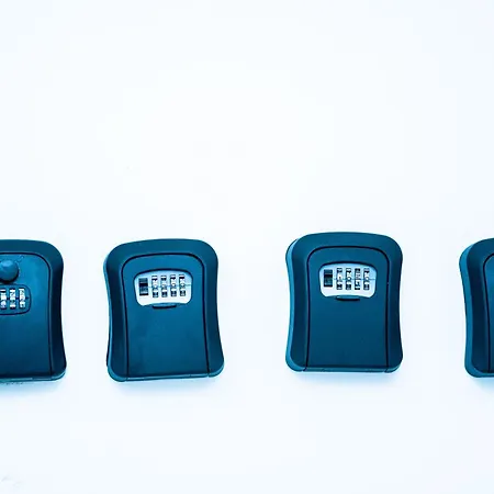 R2 Avec Salle De Bain Partagee Pres De L'hopital De La Citadelle A Ubytování v soukromí Lutych