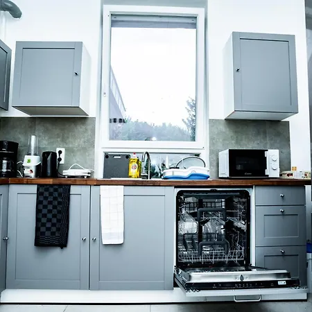 R2 Avec Salle De Bain Partagee Pres De L'hopital De La Citadelle A * Lutych