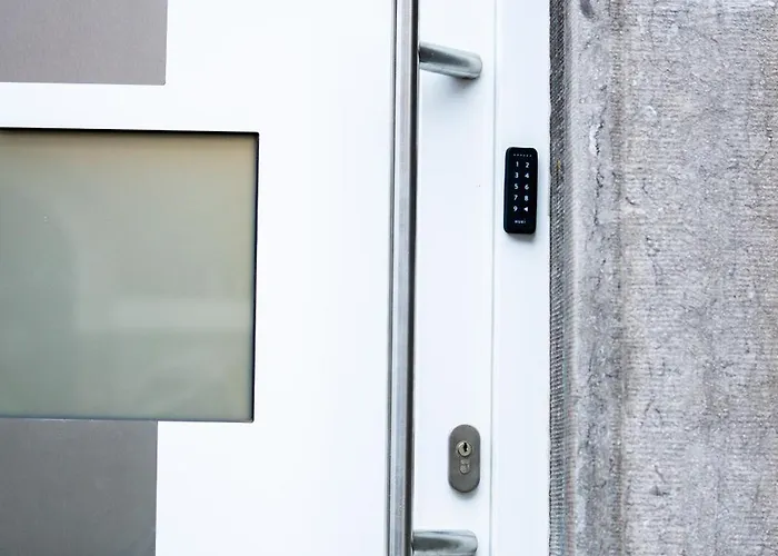 R2 Avec Salle De Bain Partagee Pres De L'hopital De La Citadelle A Privat bolig Liège