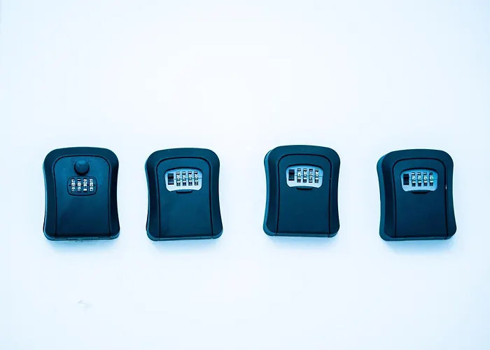 R2 Avec Salle De Bain Partagee Pres De L'hopital De La Citadelle A * Liège